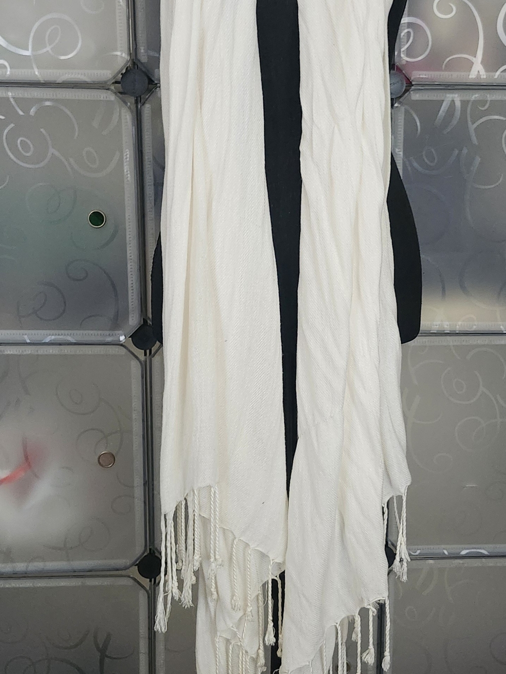 Throw Scarf - Elegant Cream Woven Fringe 77" - Picture 3 of 3